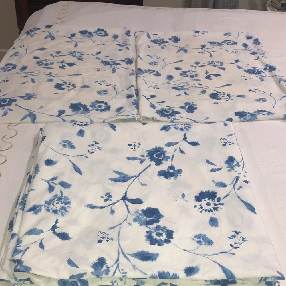 Ikea Duvet Queen cover and 2 standard shams set 100% cotton classic blue floral